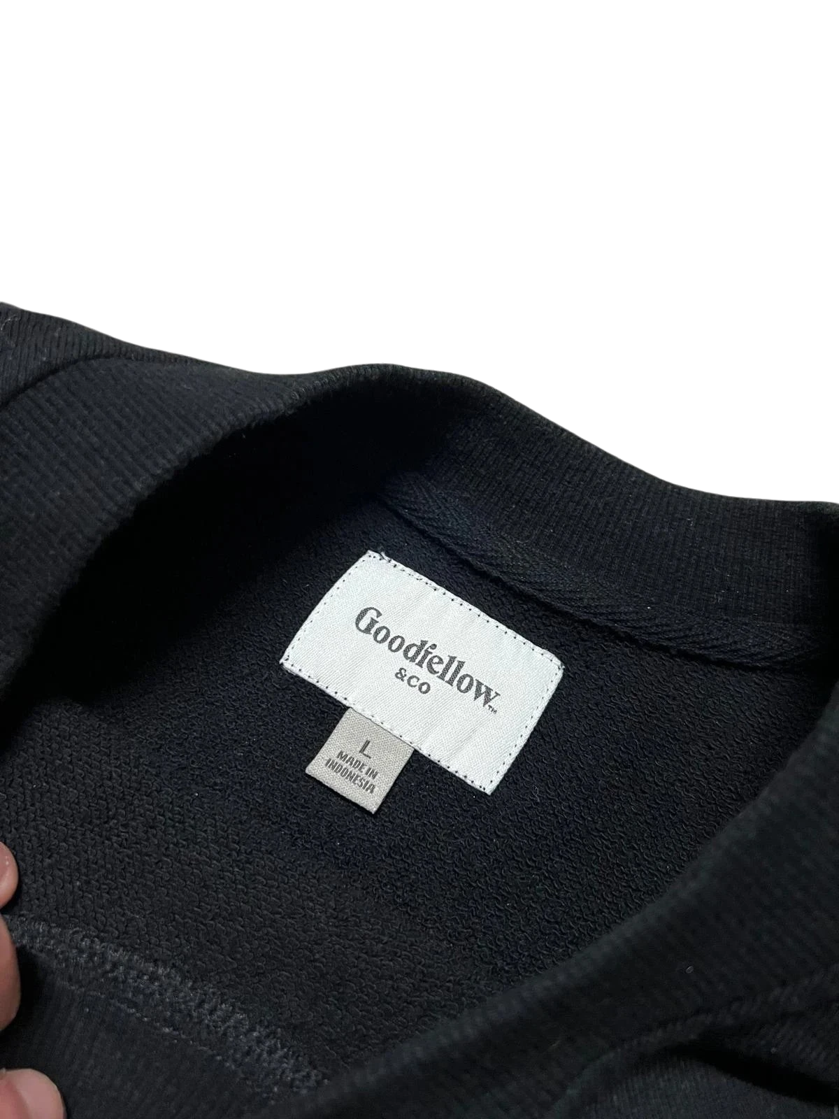 Premier Vintage black crewneck sweatshirt with embroidered lettering, size L.